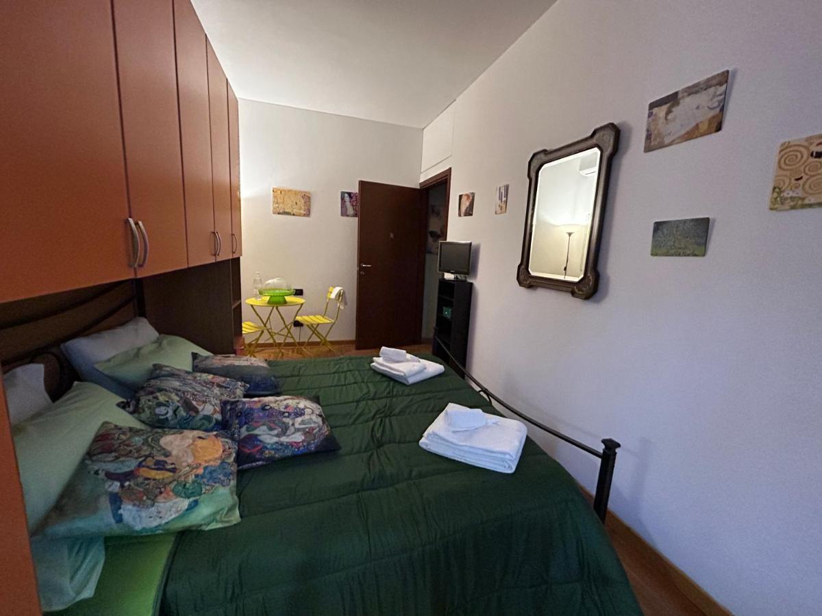Bed and Breakfast Casa Milano Expo Sp Екстер'єр фото